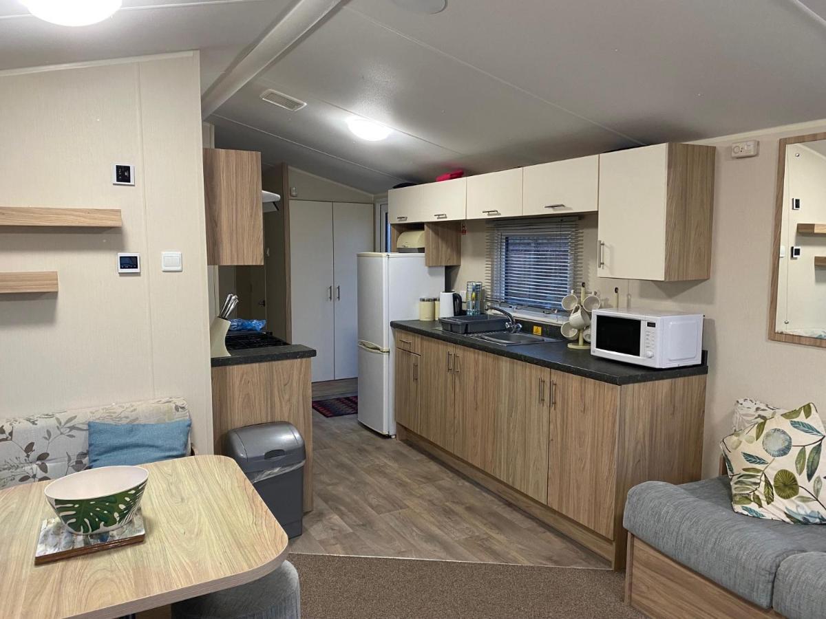 Willow Lodge Crowle  Exteriör bild
